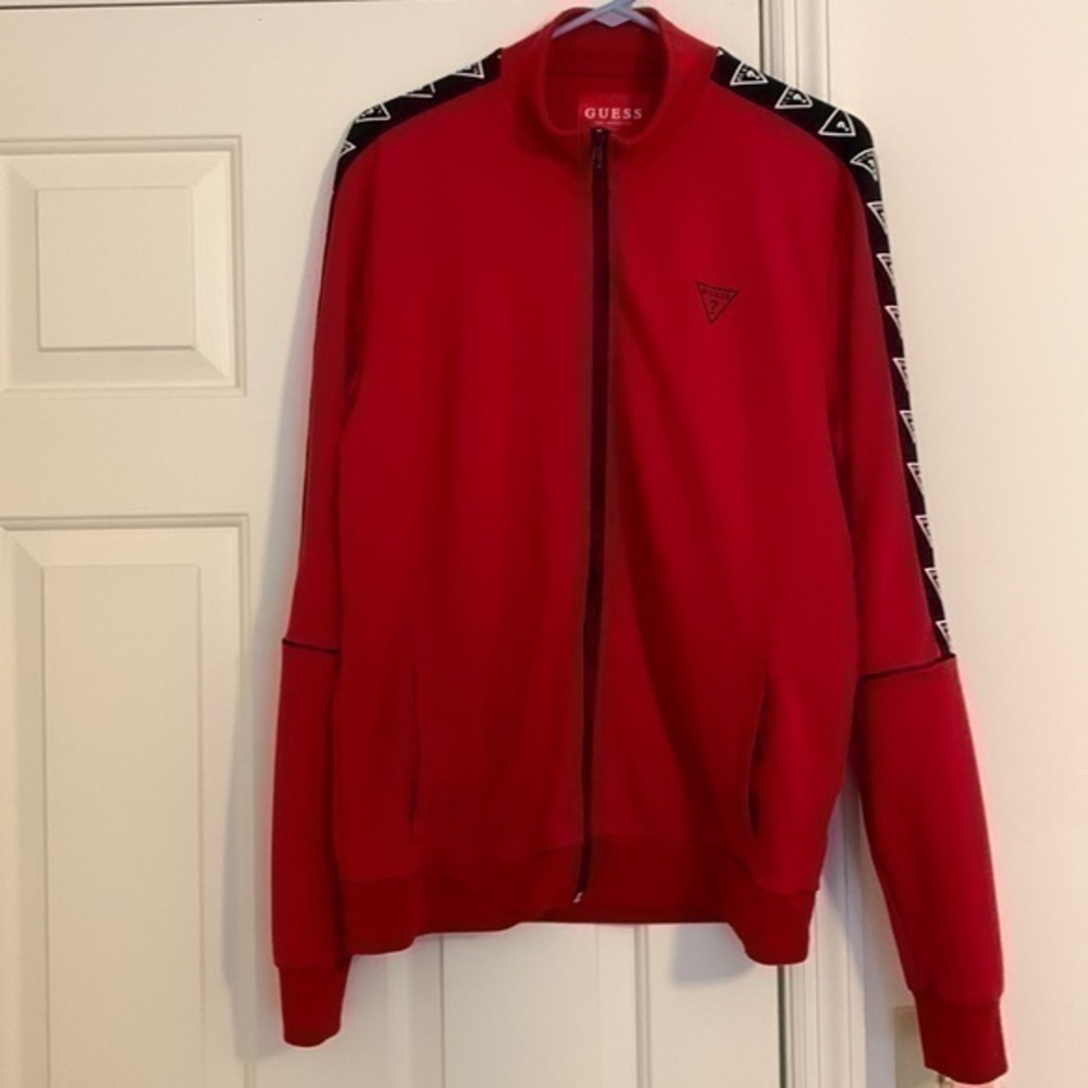 Guess zip up jacket size M